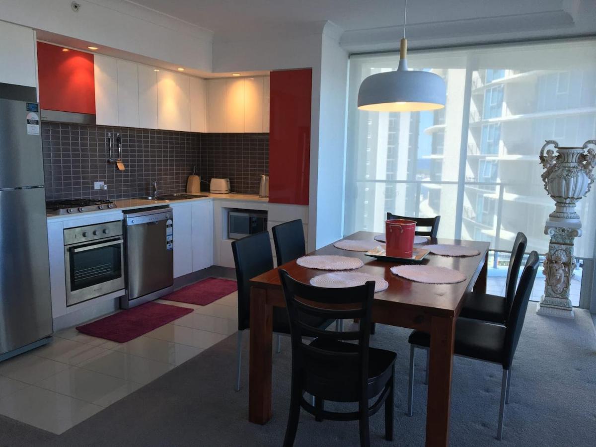 Three-Bedroom Apartment With Amazing View Near Surfers Paradise Gold Coast Exteriér fotografie