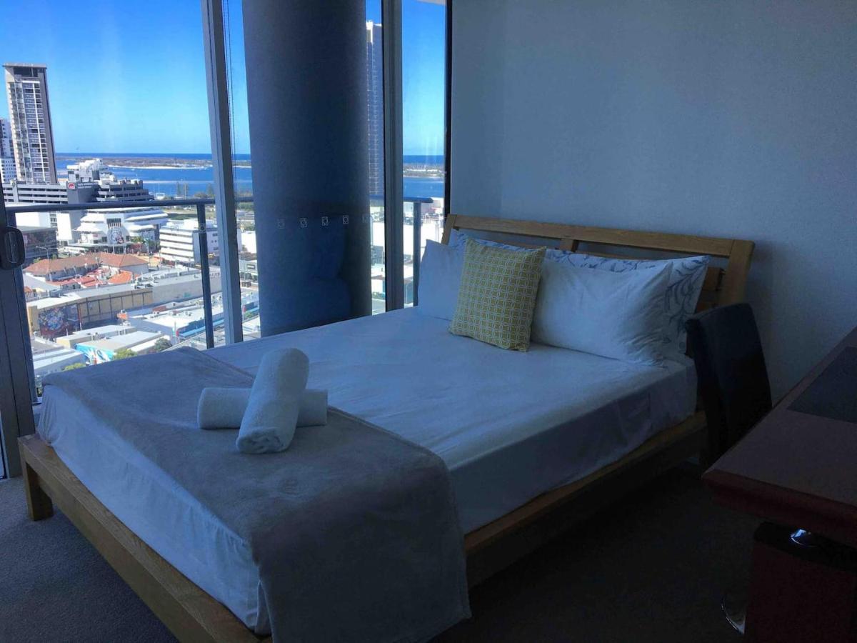 Three-Bedroom Apartment With Amazing View Near Surfers Paradise Gold Coast Exteriér fotografie
